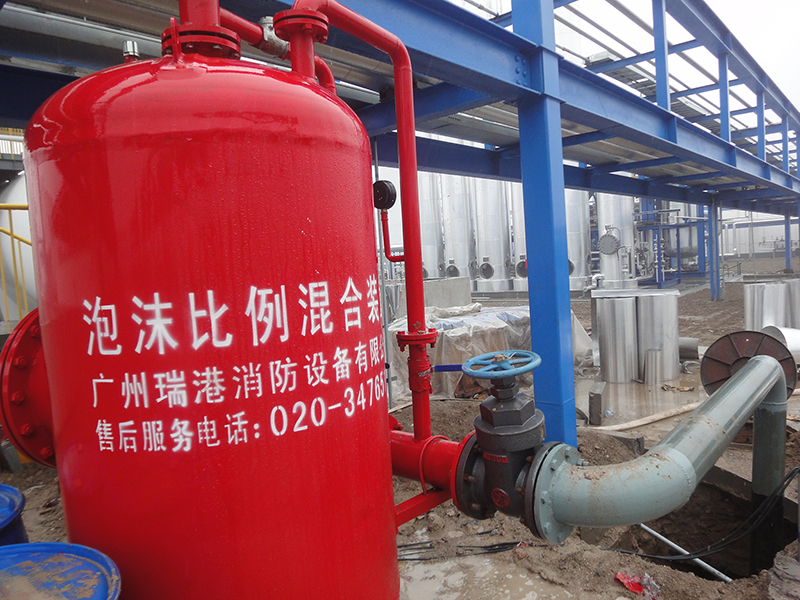 瑞港消防集研发、生产、销售和服务一体专业从事现代工业消防自动灭火产品制造的企业，是中国消防行业灭火产品种类较全的科技型企业。拥有气体灭火，七氟丙烷气体灭火，高压细水雾灭火，泡沫灭火，厨房灭火等多个生产试验基地。