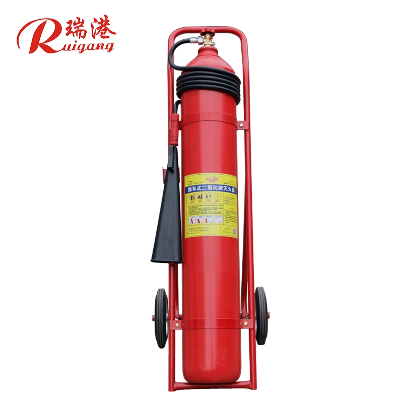 二氧化碳灭火器